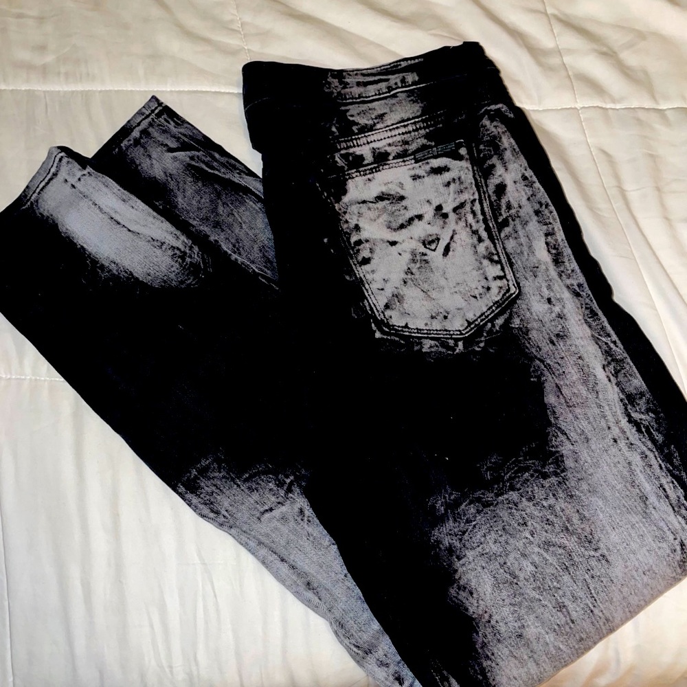 Size 32 Hudson Nico Super Skinny Midrise Jeans